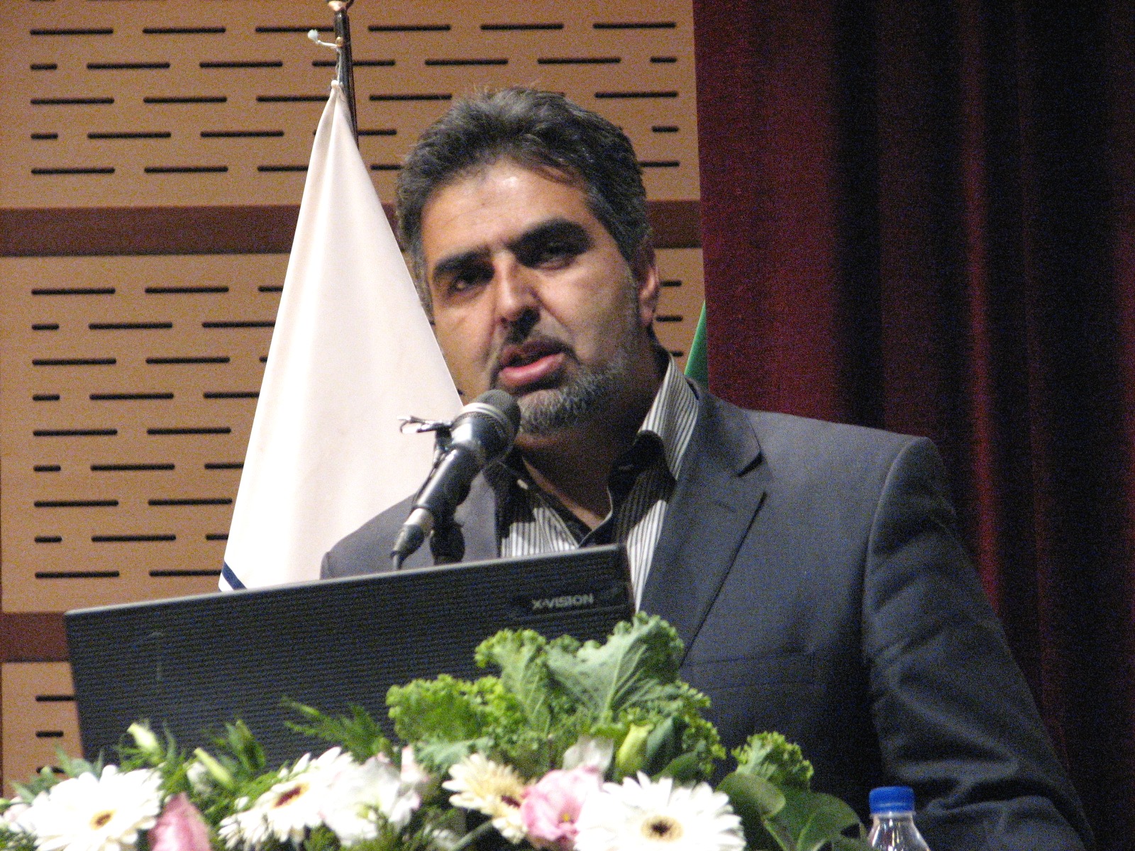 معاون غذاوداروی دانشگاه علوم پزشکی مشهد