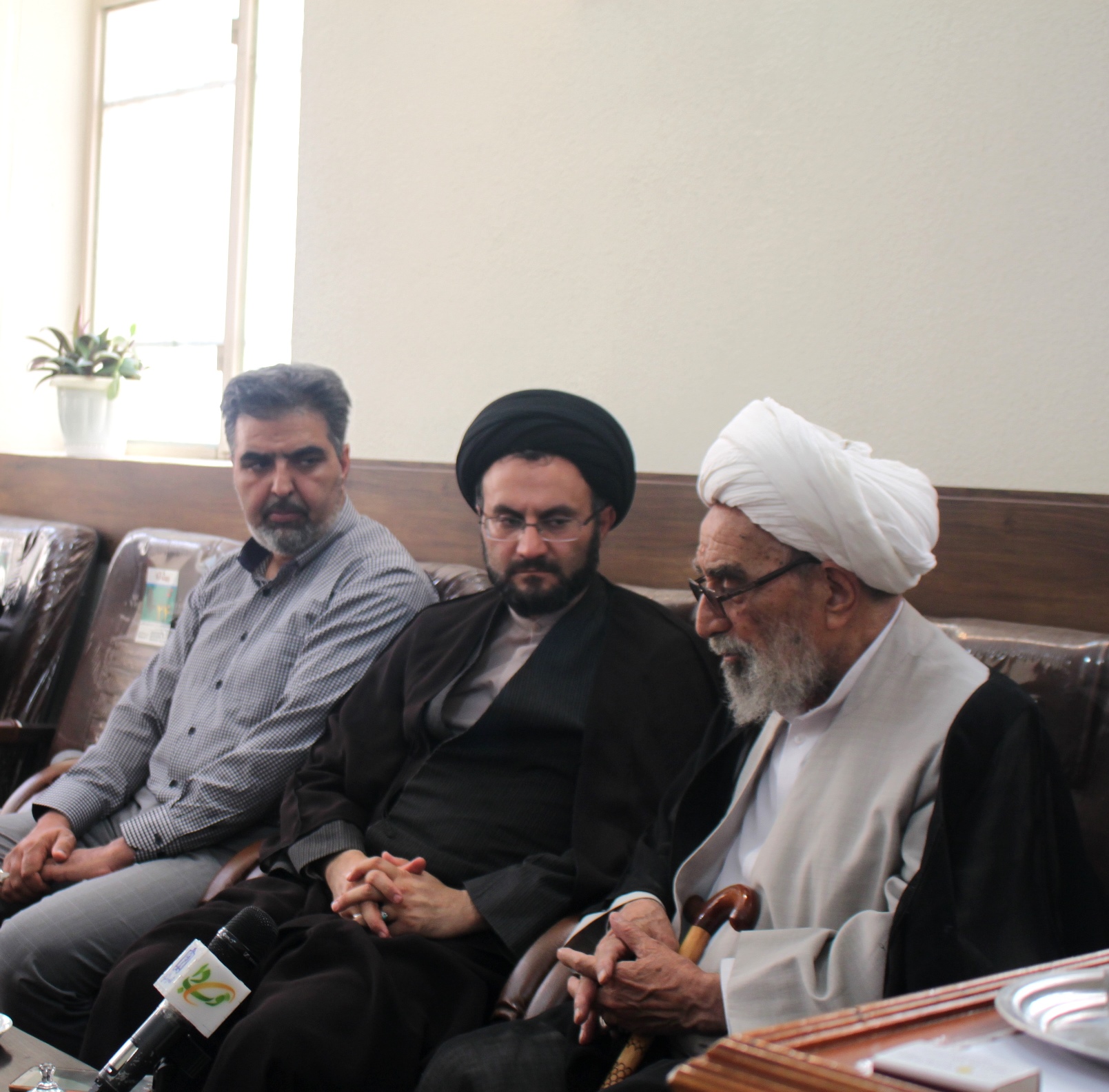 نشست اولین همایش بین المللی فرآورده های حلال