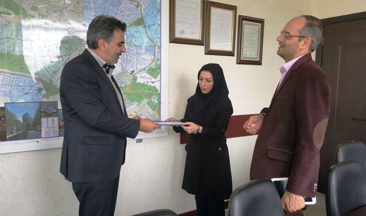 تقدیر از مسئول روابط عمومی معاونت غذا و دارو