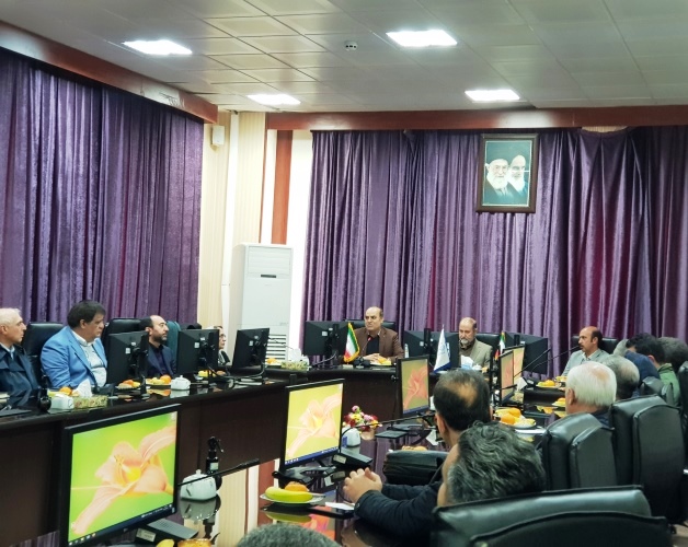 نشست هم اندیشی تولیدکنندگان استان 